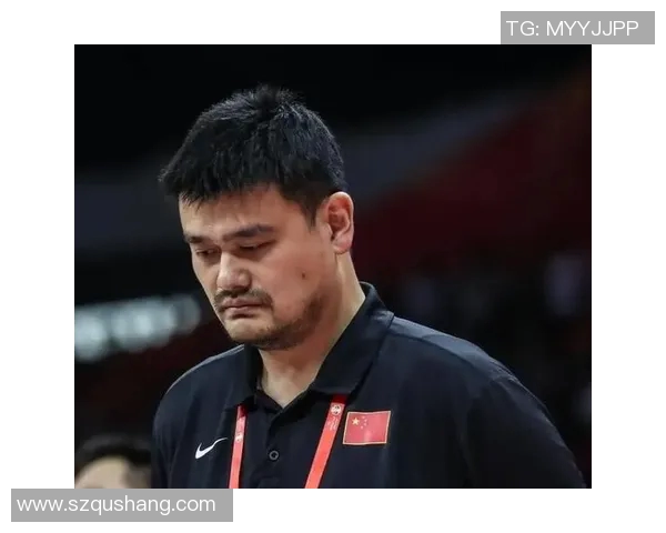 姚明从篮球场的新星到国际巨星的成长之路与奋斗历程